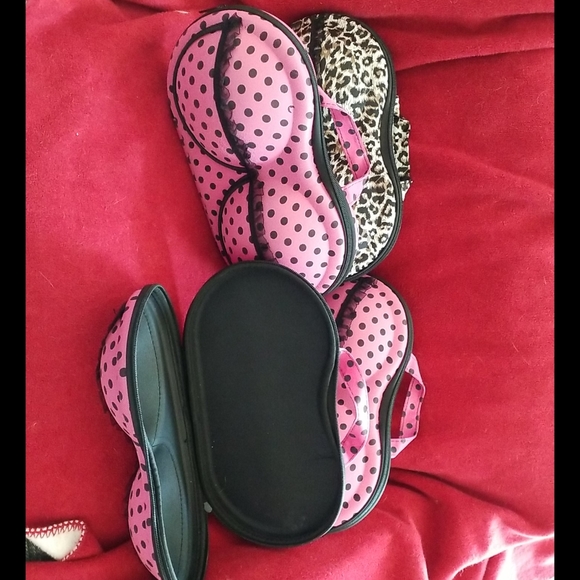 Bra storage - Picture 1 of 3